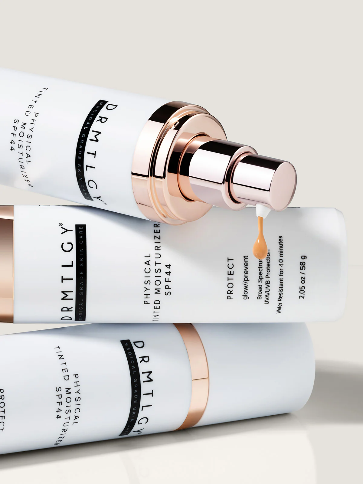 Physical Tinted Moisturizer SPF44 - Image 7